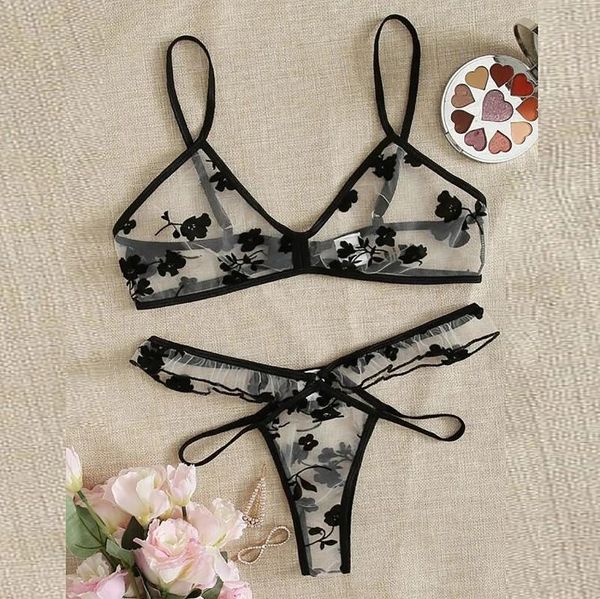 Reggiseni Set Lingerie donna Onlyfans Corsetto donna Pizzo Filo libero Racy Mussola Indumenti da notte Intimo Top Slip Reggiseno trasparente Mutandine