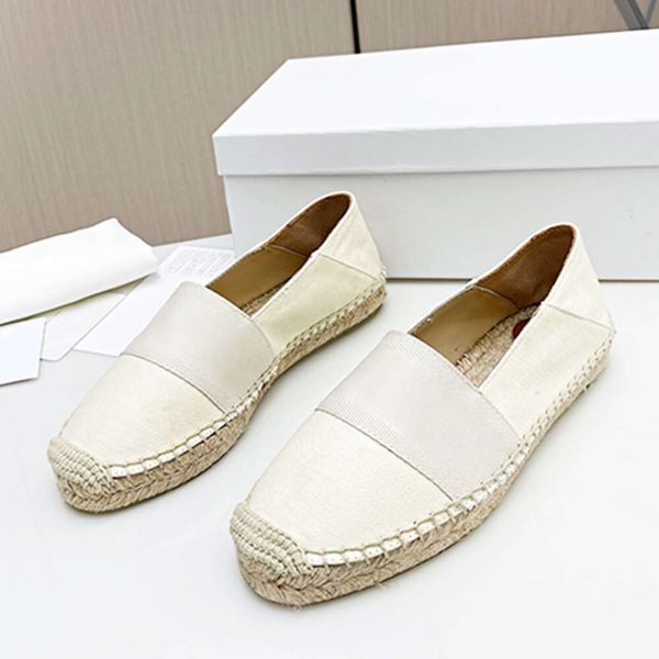 Espadrillas da donna di lusso Scarpe Sandali in pelle Mocassini piatti Sneaker alla moda Scarpe eleganti da donna Scarpe casual estive con scatola 531