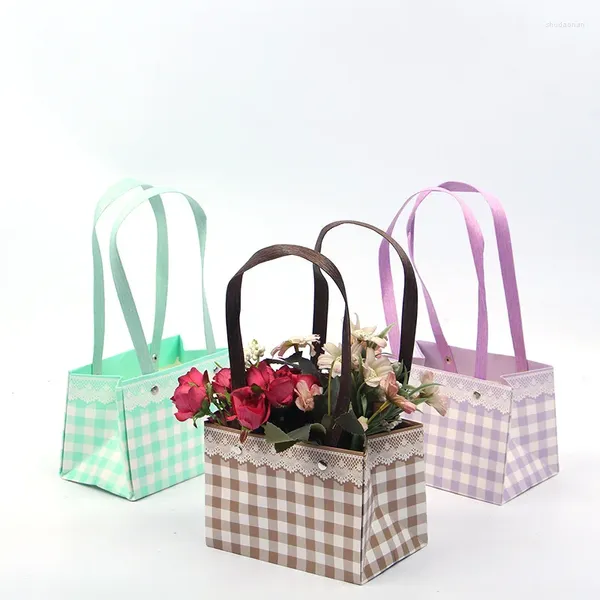 Alışveriş Çantaları Katlanabilir Ekose Kağıt Torba Kulplu Mağaza Çiçeği için Hediye Paketleme Noel Malzemeleri Çantalar