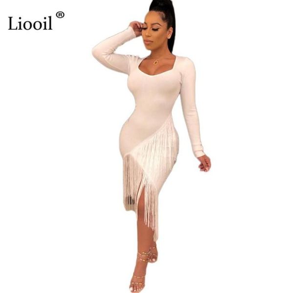 Liooil Black White Sexy Sexy Tassel Bodycon Midi платье Женщины 2019 Асимметричные с длинным рукавом ночной клуб.