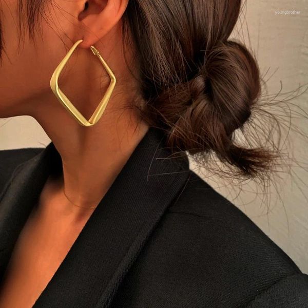 Серьги-кольца 2024, модные золотые цветные большие квадратные серьги для женщин, преувеличенные металлические геометрические нерегулярные круглые украшения