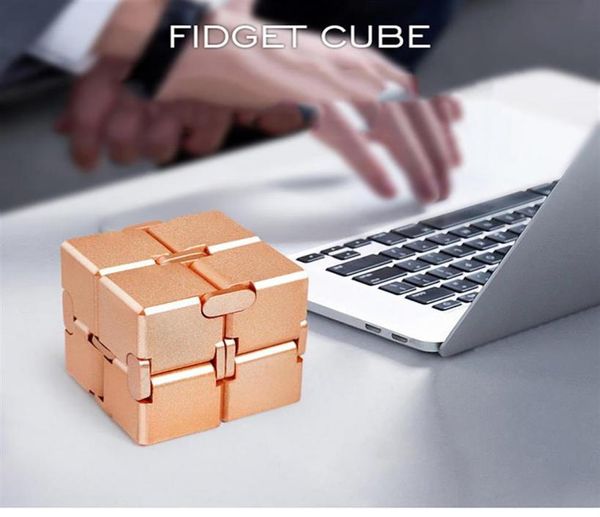 Epacket Antistress Infinite Cube Toys Alumínio Alumínio Cubo Infinito Escritório Flip Flip Puzzle Cubic Stress Auxilismo Autismo Relaxe brinquedo para A7062796