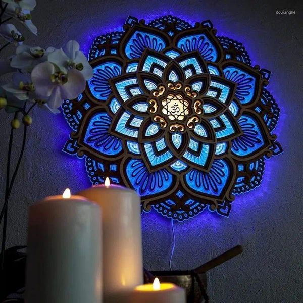 Lampada da parete Mandala Yoga Room Luce notturna LED multistrato tagliato al laser intagliato elegante PVC / goccia sospesa in legno