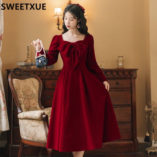 Kleid SWEETXUE Herbst Frau Elegante Rote Samt Kleid Frau Vintage Bogen Square Neck Long Sleeves Kleider Vestido Negro Robe Noir