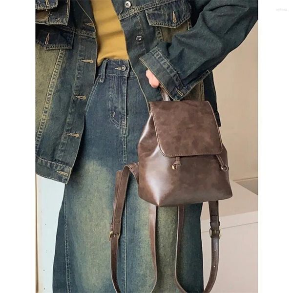 Rucksack 2024 Unisex Vintage Braun mit Klappentasche Öl Wachs Leder Frauen Mini Weibliche Luxus Designer Handtasche