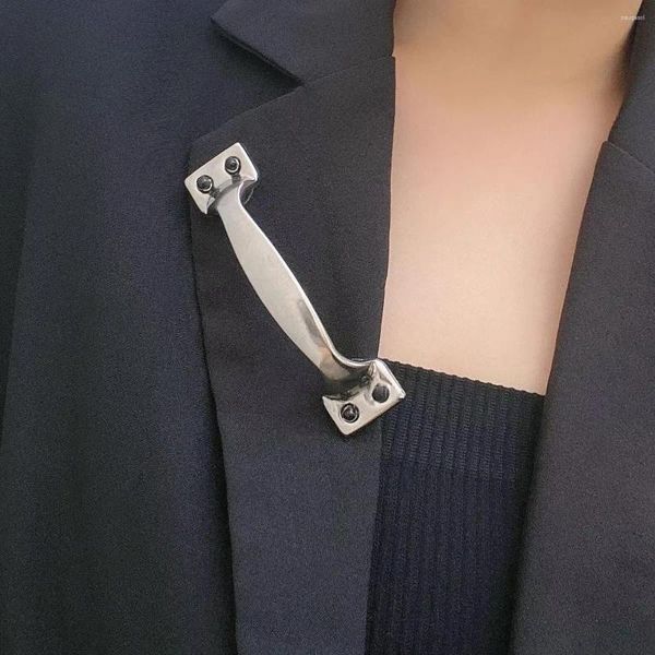 Spille Moda Stile di nicchia Creativo Maniglia per porta Spilla Design Divertente e personalizzato Accessori per spille fisse per abbigliamento