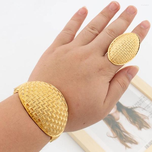Halskette Ohrringe Set Nigerianischen Goldene Farbe Armband Mit Ring Für Damen Geometrie Design Finger Hochzeiten Party Schmuck