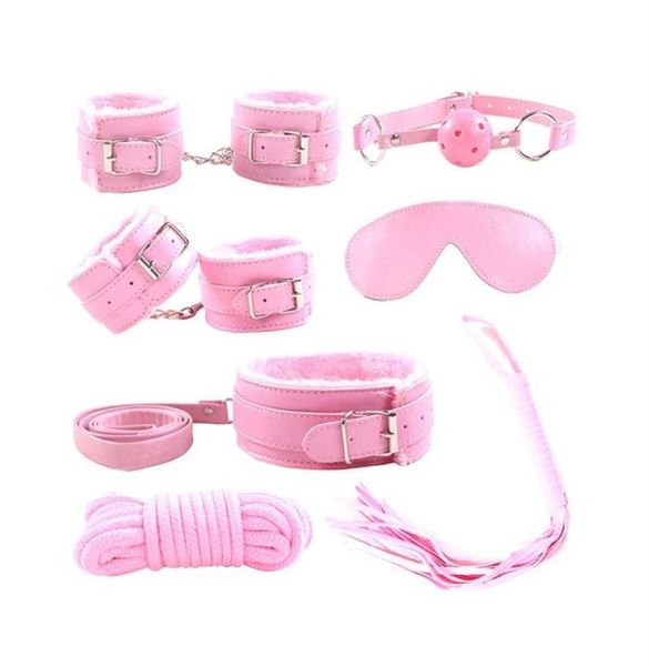 7 Pezzi Set Collare Furry Fuzzy Letto Bondage Gear Restraint Set Kit Ball Gag Frusta Prodotti Sexy Giocattoli Del Sesso Per Gli Amanti P0812202d7651906