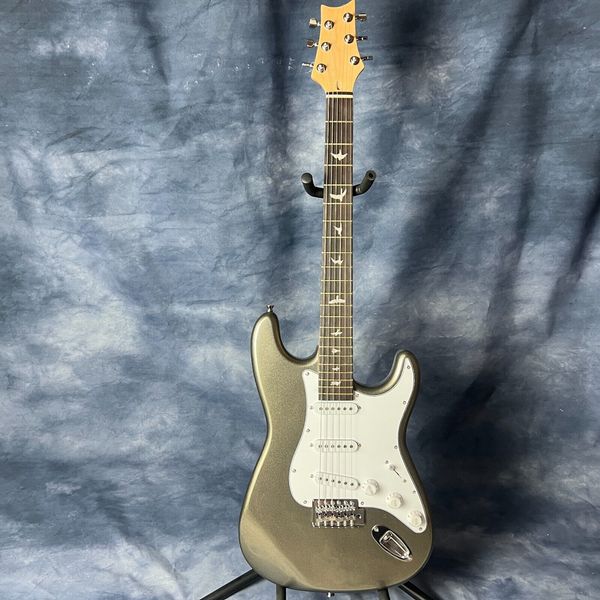 St Electric Guitar Gümüş Renkli Gül Kara Kara Kara Kara Kara Kara Kara Kara Kara Kara Kara Kara Karto