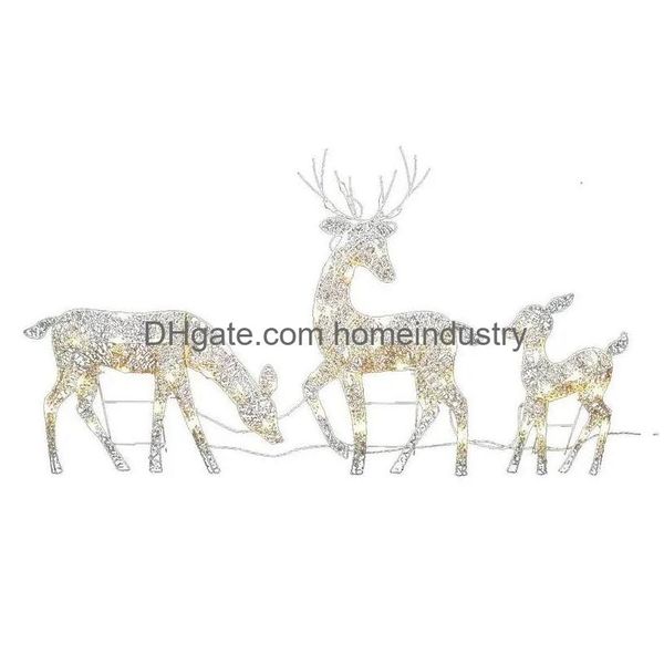 Decorações de jardim iluminadas Natal Rena Deer Decoração Ao Ar Livre Stand Elk Ornament Light Handmake Arte de Ferro para Festa 231216 DHA2Y