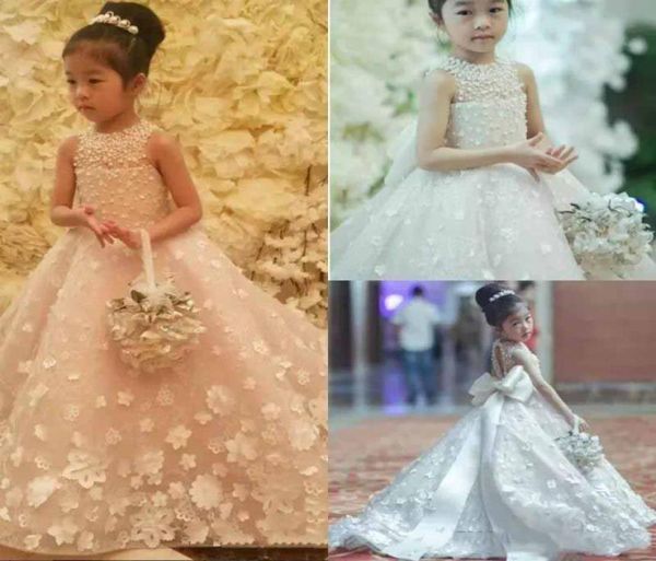 Süße Spaghetti handgemachte Blumenmädchenkleider Schleife Gürtel Perle Prinzessin Kinder bodenlanges Brautjungfernkleid Mädchen Festzug Ballkleid7706919