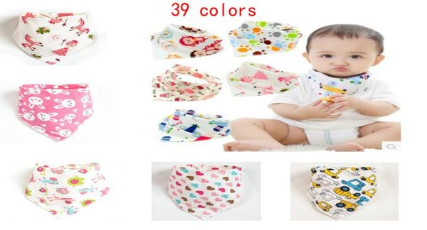 39 renk yüksek kaliteli bebek pamuklu önlükler bebek yumuşak geğirme bezleri öğle yemeği biber havlu üçgeni eşarp çift düğme yeni doğan scarfs5511202