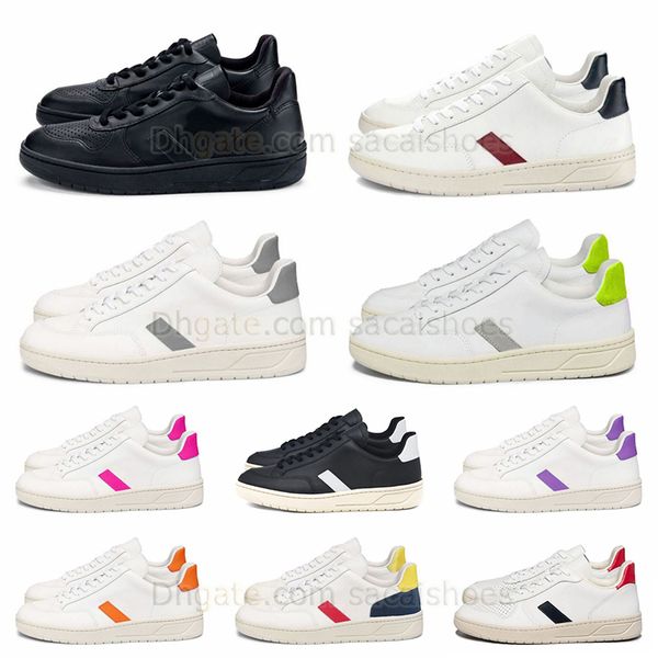 2024 Nuove scarpe casual V10 Campo Verde chiaro Oro Cielo Blu Mocassino Scarpe da tennis Classica piattaforma di tela Coppie Vegetarianismo Lace Up Vogue Pelle scamosciata a strisce Walking Dhagte