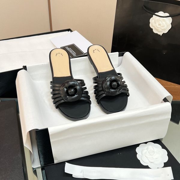 2024 novo design meninas moda pvc sandálias curtas senhora do escritório casual verão férias praia sapatos de salto macio senhora slides tamanho grande 35-41