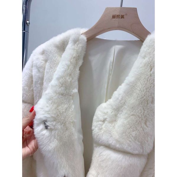 Haining Dream Love Sheep Clip Craft Cappotto in pelliccia di coniglio Rex Fox Cappotto invernale da donna in pelle e capelli integrato 267235