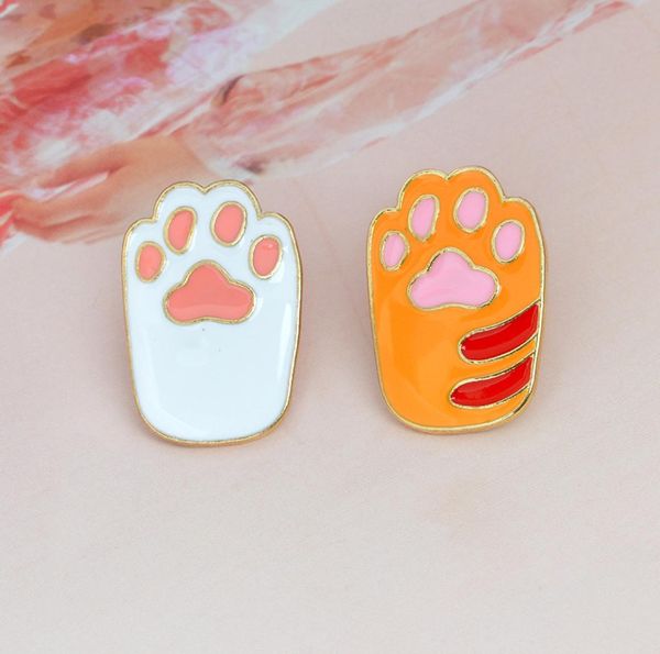 Gato gatinho patas esmalte pinos bonito dos desenhos animados laranja branco preto cinza broches pinos diy crachá presente jóias para menina crianças fãs 4035228