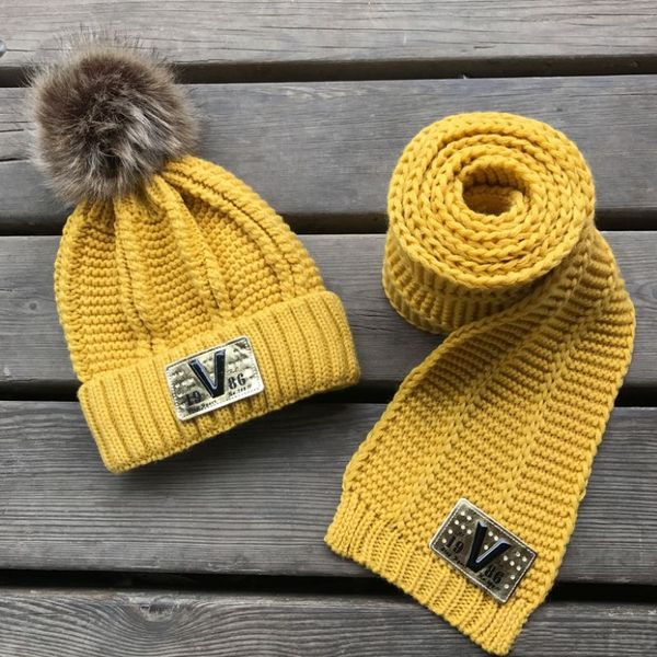 Kış Bebek Çocuk Erkek Kız Katı Kapaklar Eşarp Sıcak Yün Örtü Sevimli Mektup Şapka Beanie Eşarp 2 PCS Set Çocuklar Boyun Isıtıcı Kap y2010232b