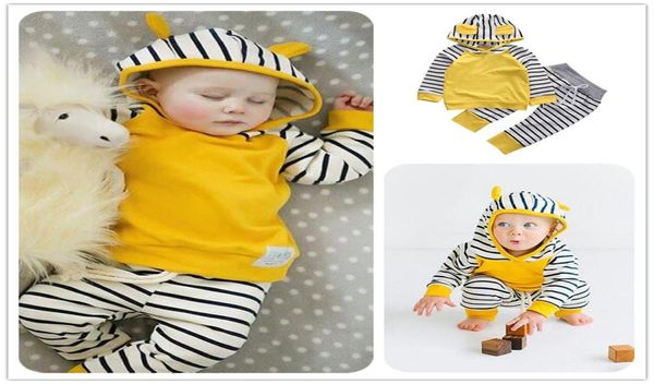 Mikrdoo Baby Junge Mädchen Freizeitkleidung Gelb Hoodies Gestreifte Hosen 2PCS Kinder Baumwolle Anzug Kind ONeck Hoody Kleidung Langarm In9692288