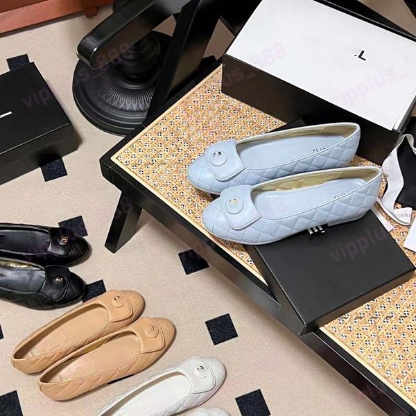 Channellies-Schuhe Designer-Schuhe Designer-Ballerinas in Schwarz Damen-Frühlings-Ballerinas aus gestepptem Clamshell-Leder mit gepolsterter runder Zehenpartie und Channel-Schuhen