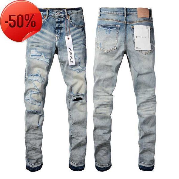 Фирменные джинсы фиолетового цвета с американскими заплатками с потертыми отверстиямиMCDD {category}