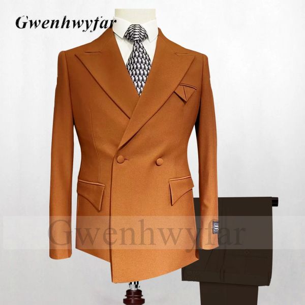 Костюмы Gwenhwyfar, коричневый мужской костюм на заказ, пиджак, черные брюки, комплект 2022, двубортный мужской свадебный смокинг, куртка с асимметричной длиной