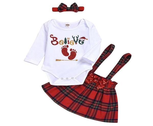 Kleidungssets 3-teiliges Baby-Mädchen-Plaid-Weihnachtskleider, glänzender Fußabdruck-Strampler, roter Overall, Trägerkleid, Stirnband, Säuglingskleidungsset 15163656