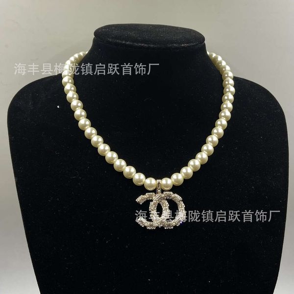 Designer-Kanäle: Neue Diamant-Halskette, klassische Qualität, milchgelb, Perlenkragen, Kettenstil, Halsketten-Dekoration