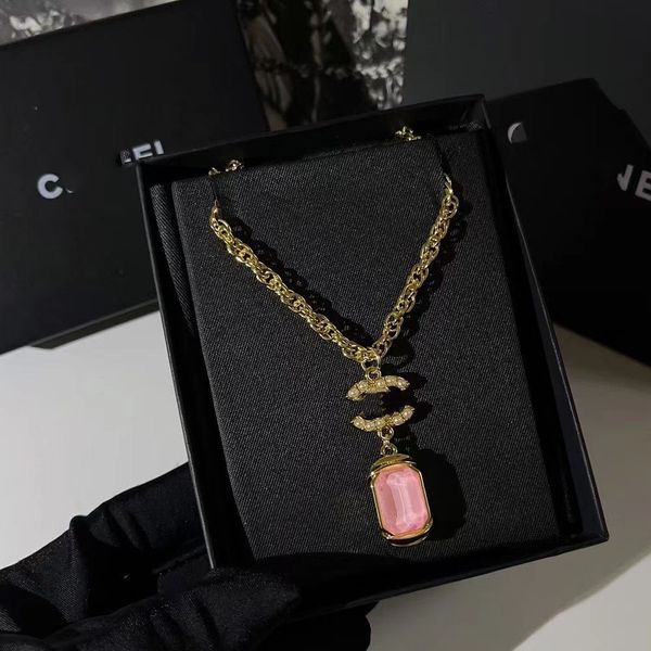 Collana di design Collane di design per donna Collane di diamanti Pendenti Collane di osso rosa con caramelle Gioielli per le vacanze Regali