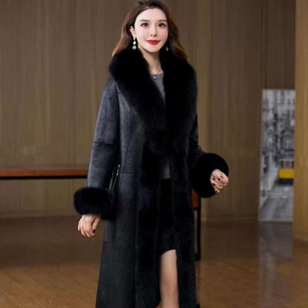 Erba collare di volpe coniglio integrato per stile lungo da donna 2023 inverno nuovo cappotto di pelliccia Haining 273227