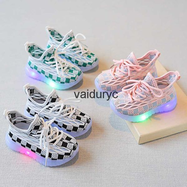 Scarpe da ginnastica Scarpe eleganti Scarpe da cocco per bambini Scarpe da ragazzo in rete LED lampeggiante Luce volante tessuto scarpe casual Nuove scarpe sportive per ragazze in primavera 2022H240307