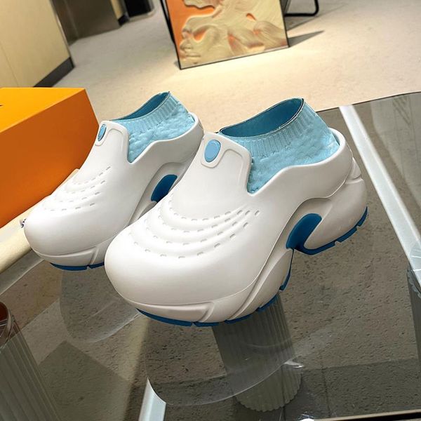 Tasarımcı Platformu Sıradan Ayakkabı Kadın Lüks Runner Trainers Çok Molor Platform Spor Sneaker Tasarımcı Özel PVC Günlük Ayakkabılar Platformu Tutun Sabah Sabitçiler En Kalite 35-40