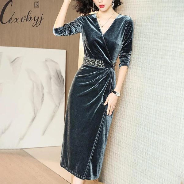 Casual Kleider Koreanische Diamant Goldenen Samt Kleid Frauen Elegante V-ausschnitt Midi-Länge Bodycon Büro Dame Langarm Plus Größe Vestidos