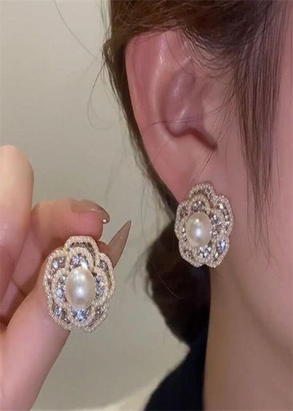 Schicke Blumen Ohrringe für Frauen Schmuck Echte 100 925 Sterling Mode Koreanische Perle Luxus Party Exquisite Earring2072193