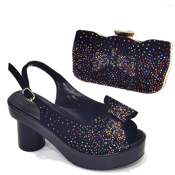 Abendschuhe Neueste schwarze Regenbogenfarbe afrikanischer passender Schuh und italienische Tasche in Damentaschen passend zu Sandalen