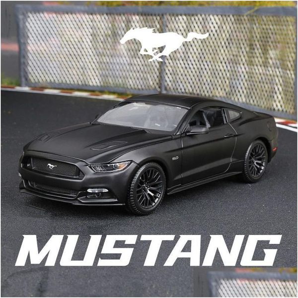 Modellini di auto Diecast Model 1 36 Ford Mustang Gt Lega di auto sportive Fonde sotto pressione Veicoli giocattolo in metallo Alta simulazione Giocattoli per bambini Regalo C Dh2Pj