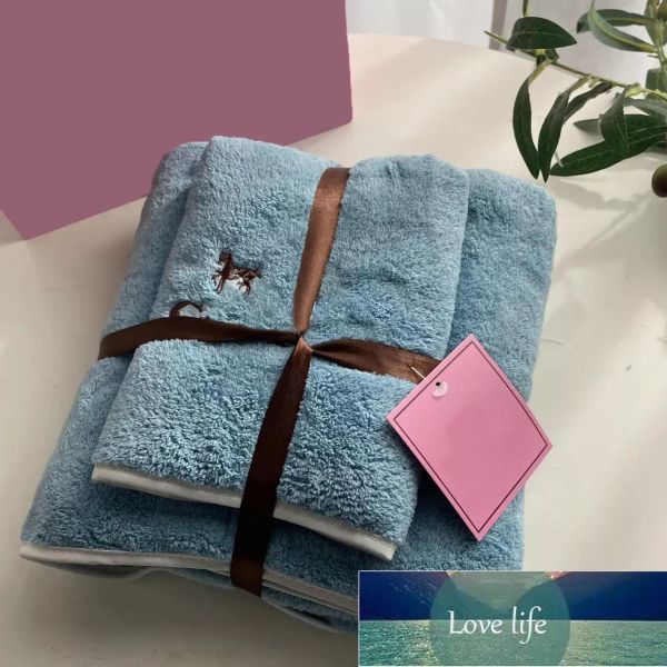 Set di asciugamani da bagno di design Asciugamani in velluto corallo Asciugamani per il viso Asciugamani da bagno assorbenti di lusso unisex per uomo e donna 16 colori