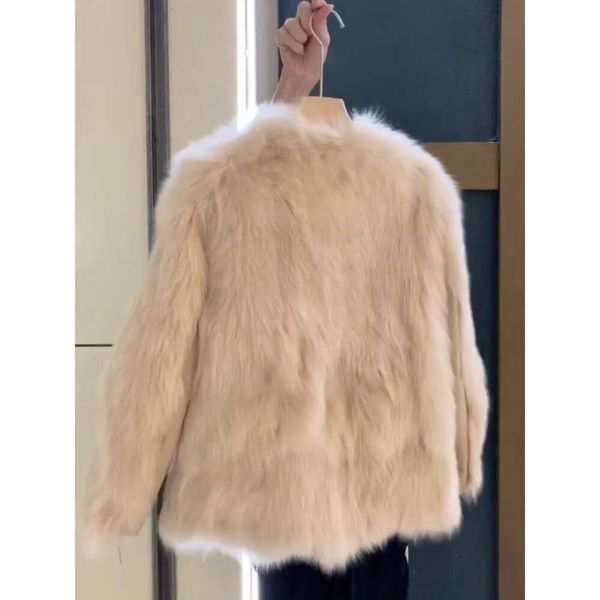 Женская шуба 2023 года, короткая модель с имитацией лисы, экологически чистое утолщенное пальто Haining, молодой стиль 491871