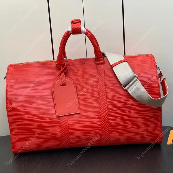 Borsa da uomo di alta qualità 10A Borse sportive da esterno Borsone da uomo Borsa da uomo firmata Borsa da 50 cm a tracolla da uomo Borsa da viaggio in vera pelle rossa con ondulazione dell'acqua, borsa da viaggio a tracolla