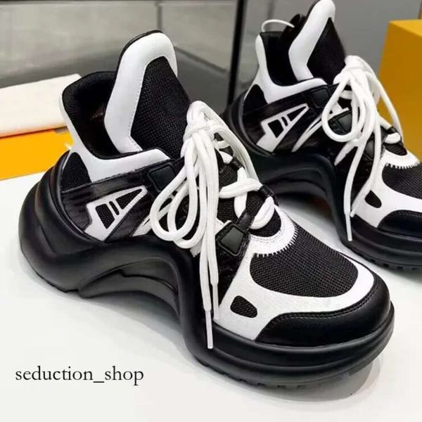 Erkekler Tasarımcı Ayakkabı Gündelik Kalın Solged Womens Ayakkabı Deri Dikiş Up Sneaker Lady Platform Mektupları Kadın Spor Sezunayakları Büyük Boyut 34-42-45 Kutu 277 889