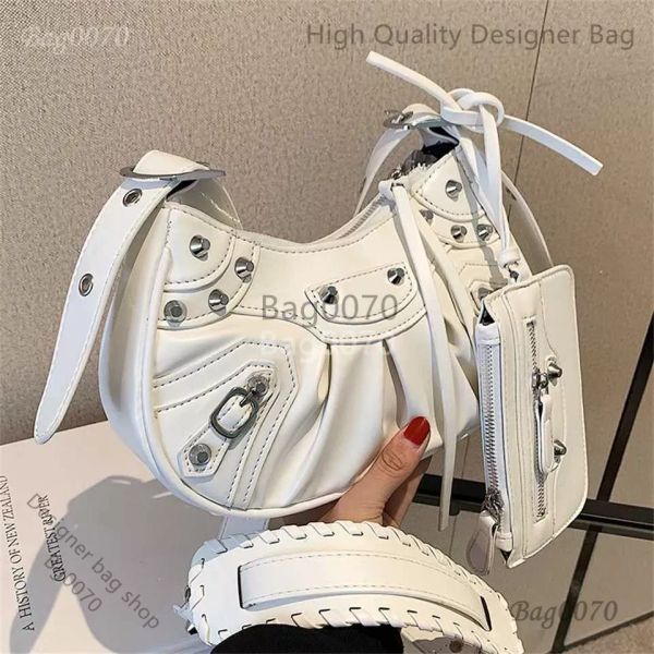 Designer-Tasche Rivet Heavy Industry Plissee Dumpling Bun 2023 New INS Fashion One Shoulder Underarm Advanced Sense Trendy Crossbody Bag 70 % Rabatt auf Outlet-Räumung