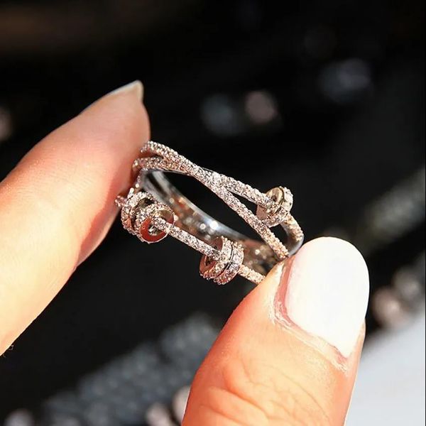 Luxurys Desinger Ring Zeigefinger Diamantringe Damen Modeschmuck Dekompression Ins Design Time to Run Internet Celebrity Ring Elegante Frau gut schön hübsch