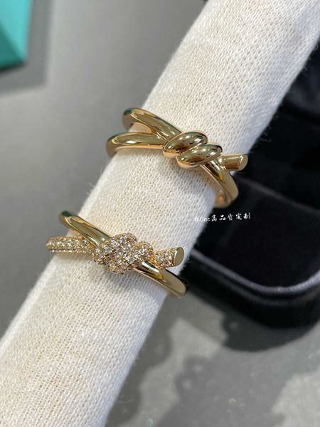 Кольцо Gu Ailings Same Style T Family KNOT Ring V Золотое качество 18-каратного розового золота с бриллиантовым узлом Кольцо Светлое роскошное стильное