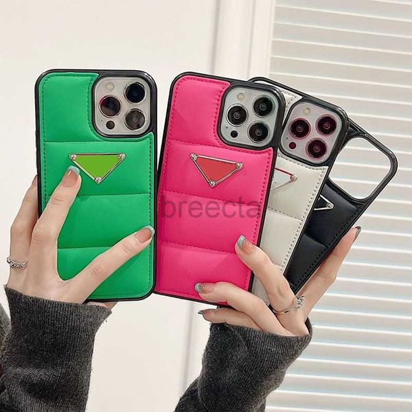 Casos de telefone celular luxo triângulo designer rosa verde moda phonecase capa iphone 14 pro max 13 12 11 xs casos acessórios para homens 240304