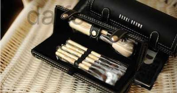 Make-up-Pinsel Bobi Brown Make-up-Pinsel-Sets Marken 9-teiliges Pinsel-Fass-Verpackungsset mit Spiegel vs. Meerjungfrau 240308