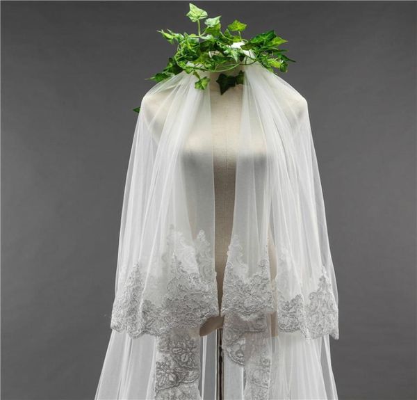 Velo da sposa cattedrale con applicazioni in pizzo Velo da sposa a due strati con lunghezza cattedrale coperta Accessori da sposa Disponibile5192599