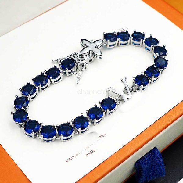 Bracciale rigido firmato gioielli Oro Argento Cristalli blu Bracciale monogramma classico per uomo e donna Regalo cinese di alta qualità Lucky Energy 240308