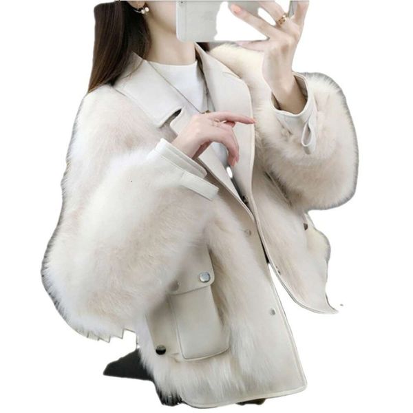 Neuer Haining-Mantel für Kleidung, Imitation Fox Damen-Winterlichtstil, Echtpelz, modischer und mit Pelz integrierter kurzer Stil 601406