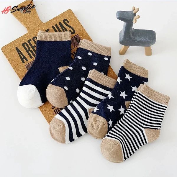 5 çift bebek çorap doğumlu erkek bebek çorapları 0-1-3-7y çocuklar saf pamuklu hayvan tasarımı soluksuz yumuşak çocuk çorapları kızlar için 240226