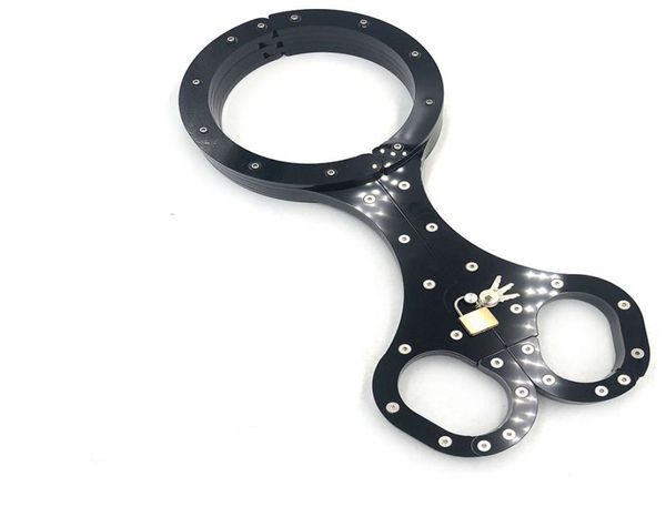 Luxury BDSM Bondage Maschio Femmina Con serratura Cristallo nero Cangue Girocollo Anello ovale Polso Restraint Giogo Gogna giocattolo del sesso8149524