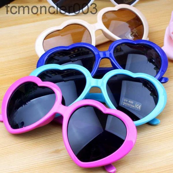 20 шт. дешевые пляжные женские солнцезащитные очки роскошные мужские солнцезащитные очки в форме сердца унисекс очки с градиентом металлические петли модные мужские и женские очки Y0L1